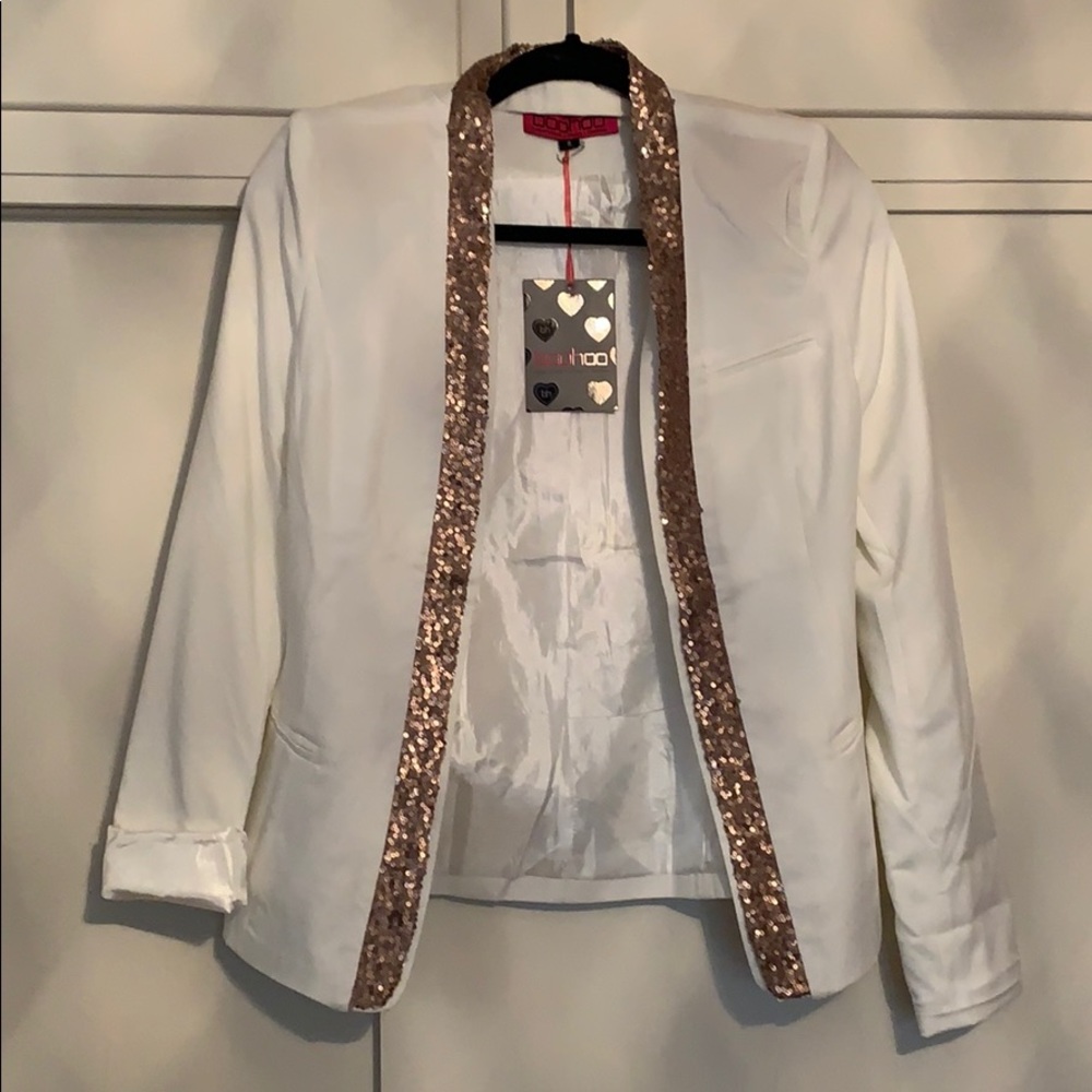 Boohoo White dressy blazer